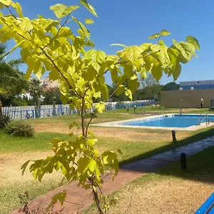 Fibes Con Piscina Y Parking Gratis Séville